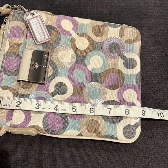 Coach Crossbody Canvas 8x9” bag. Signature Hardware on Front pocket & zipper - Picture 12 of 15
